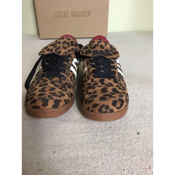Steve Madden Women leopard print Retro  Low top Sneakers Sz. 10 NIB - Picture 3 of 9
